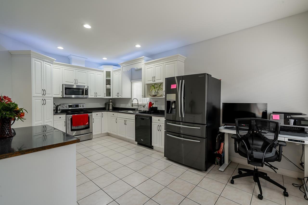 6255 138 Street, Surrey, British Columbia  V3X 1E6 - Photo 8 - R3014003