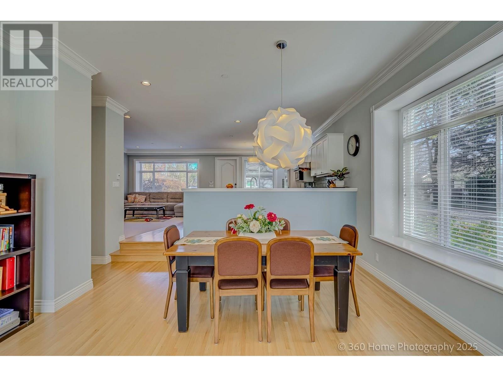 Listing Picture 5 of 31 : 4203 W 14TH AVENUE, Vancouver / 溫哥華 - 魯藝地產 Yvonne Lu Group - MLS Medallion Club Member