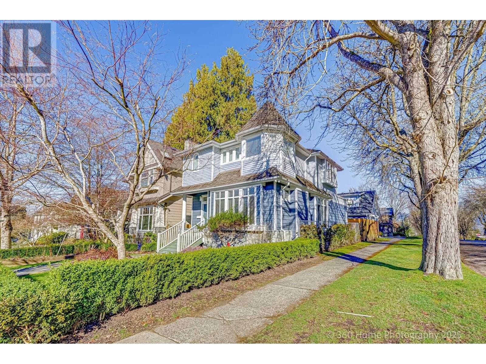 Listing Picture 27 of 31 : 4203 W 14TH AVENUE, Vancouver / 溫哥華 - 魯藝地產 Yvonne Lu Group - MLS Medallion Club Member