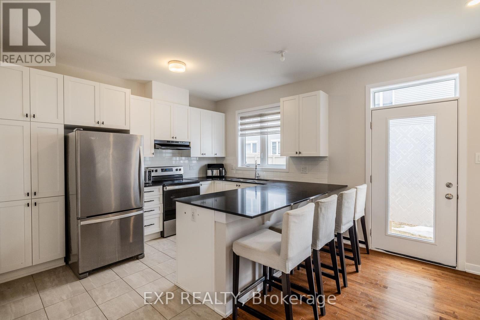 307 Canadensis Lane, Ottawa, Ontario  K2J 6X8 - Photo 10 - X12217360