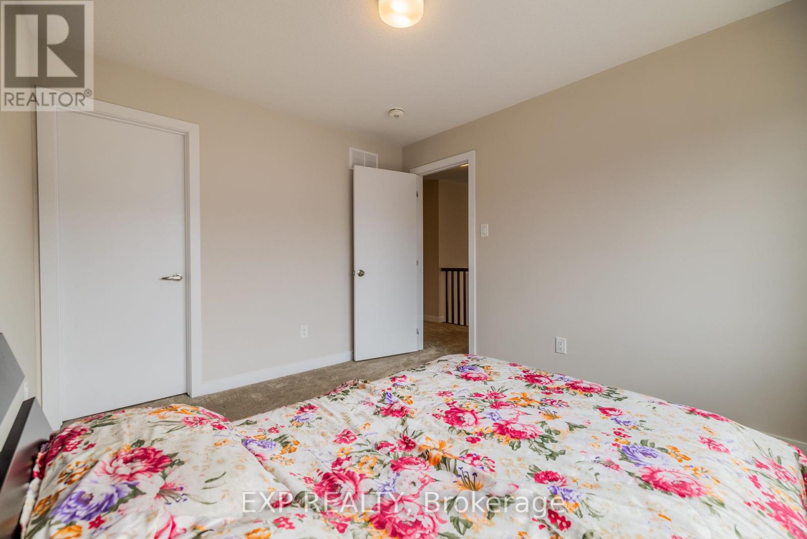 307 Canadensis Lane, Ottawa, Ontario  K2J 6X8 - Photo 15 - X12217360