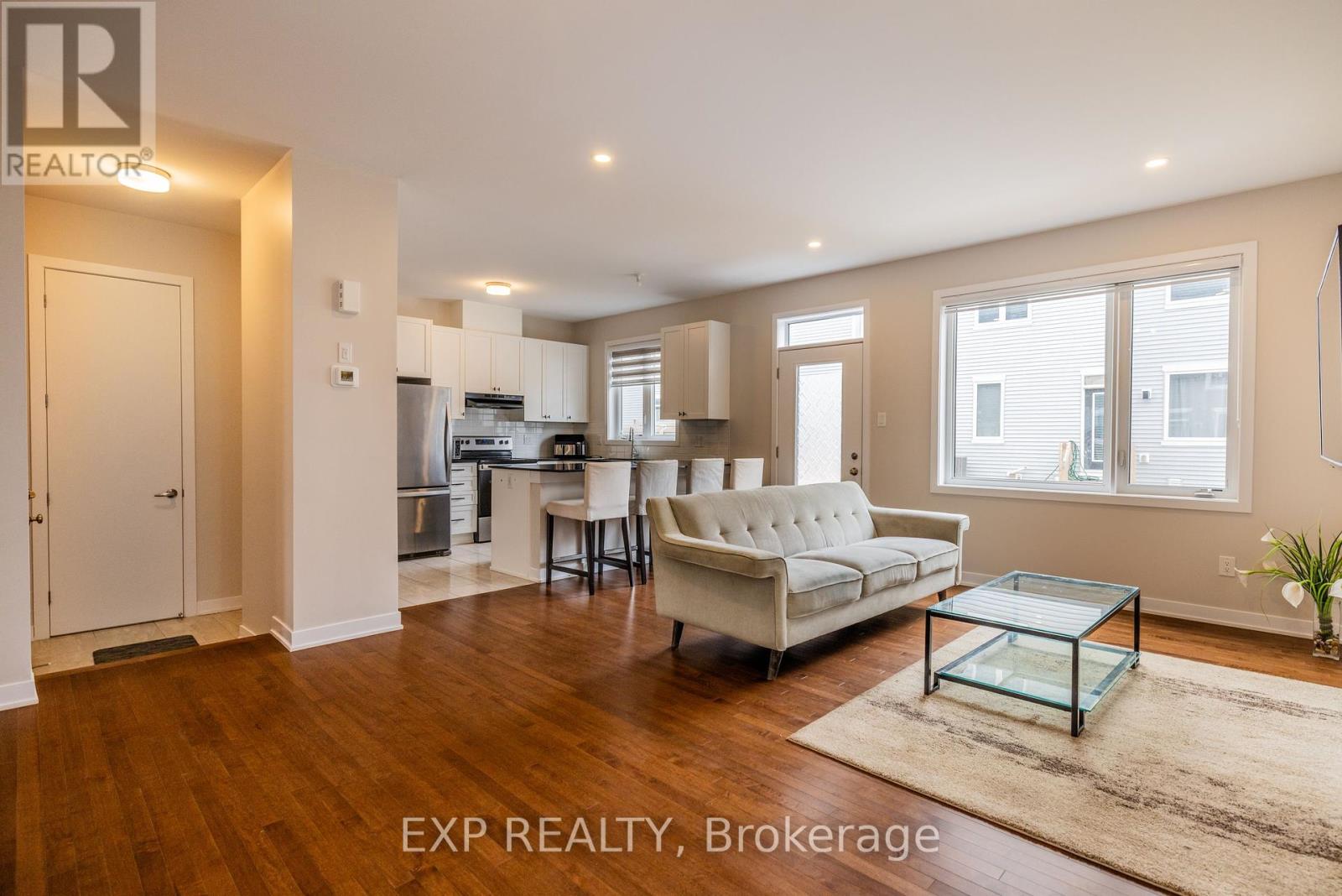 307 Canadensis Lane, Ottawa, Ontario  K2J 6X8 - Photo 7 - X12217360