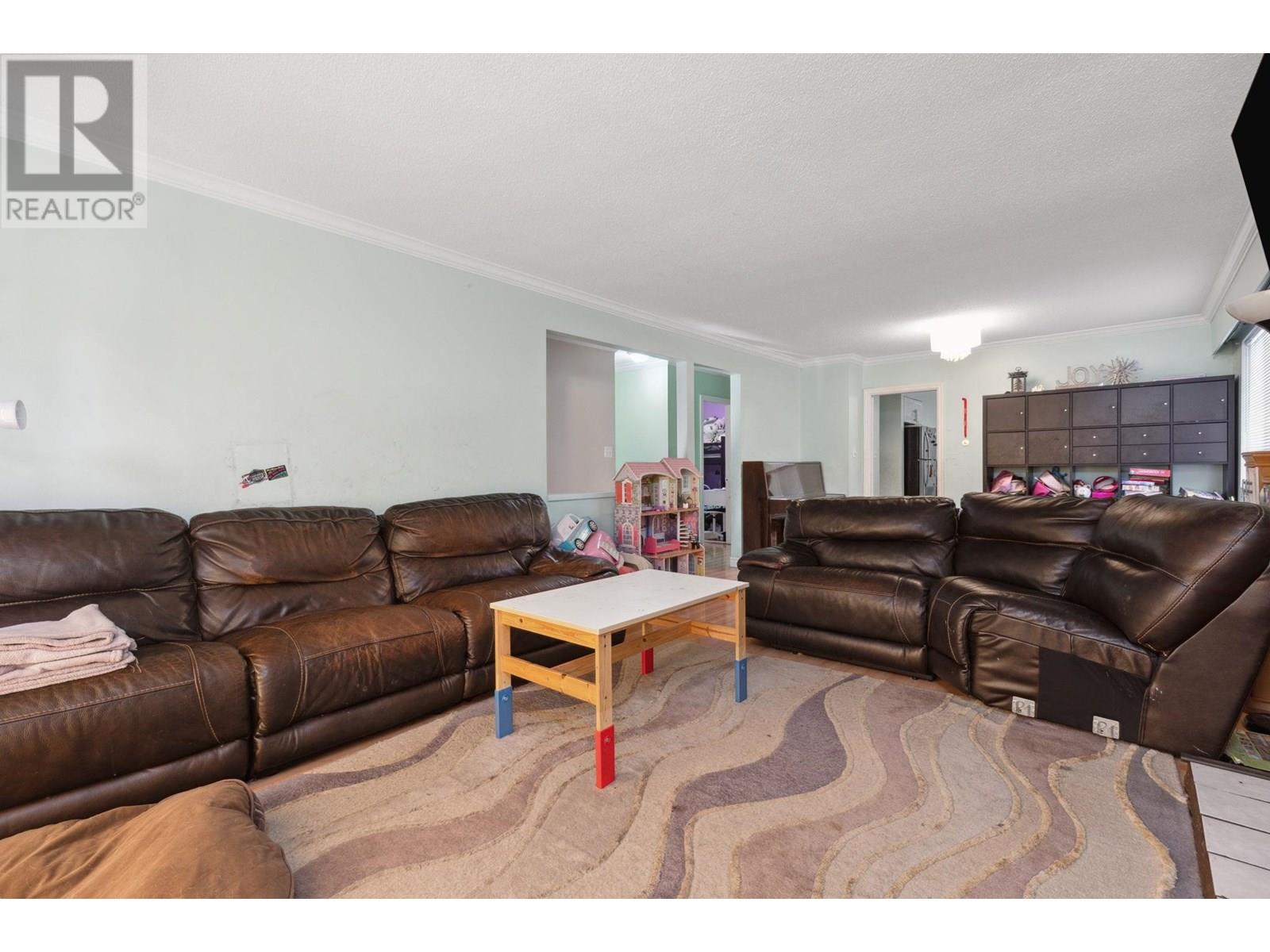 829 Se Marine Drive, Vancouver, British Columbia  V5X 2V2 - Photo 4 - R3002199