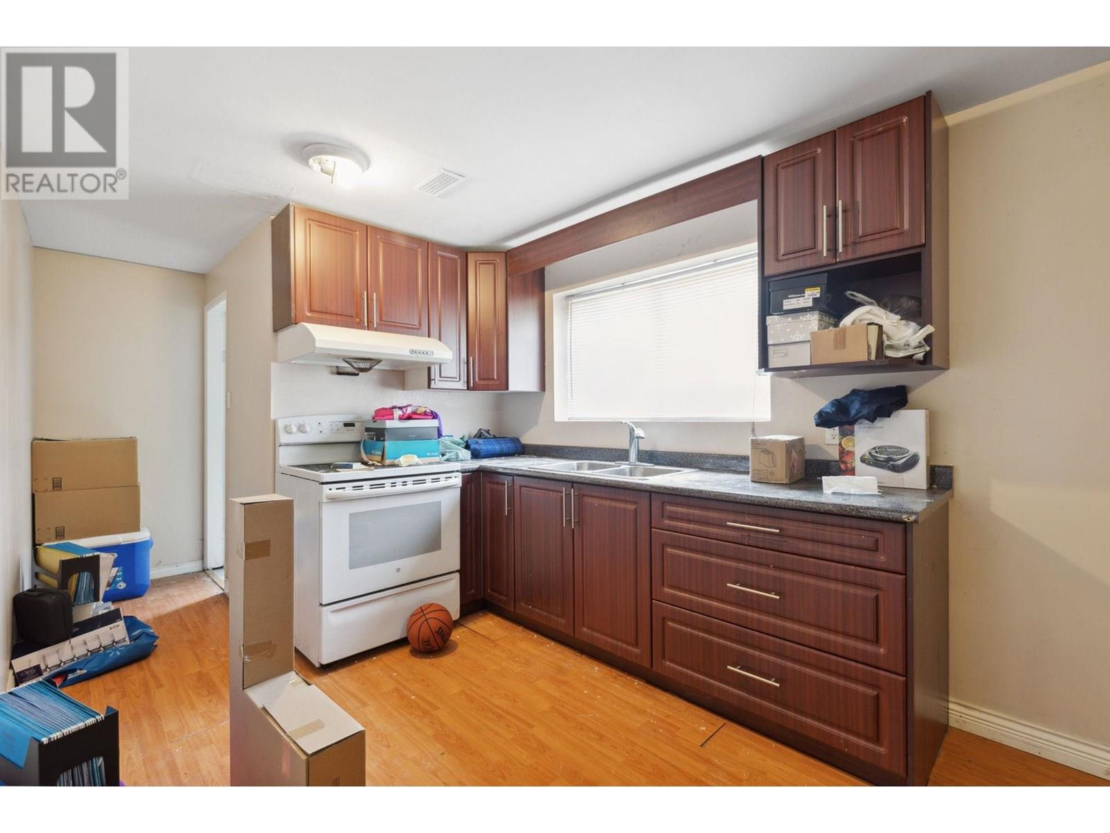829 Se Marine Drive, Vancouver, British Columbia  V5X 2V2 - Photo 15 - R3002199