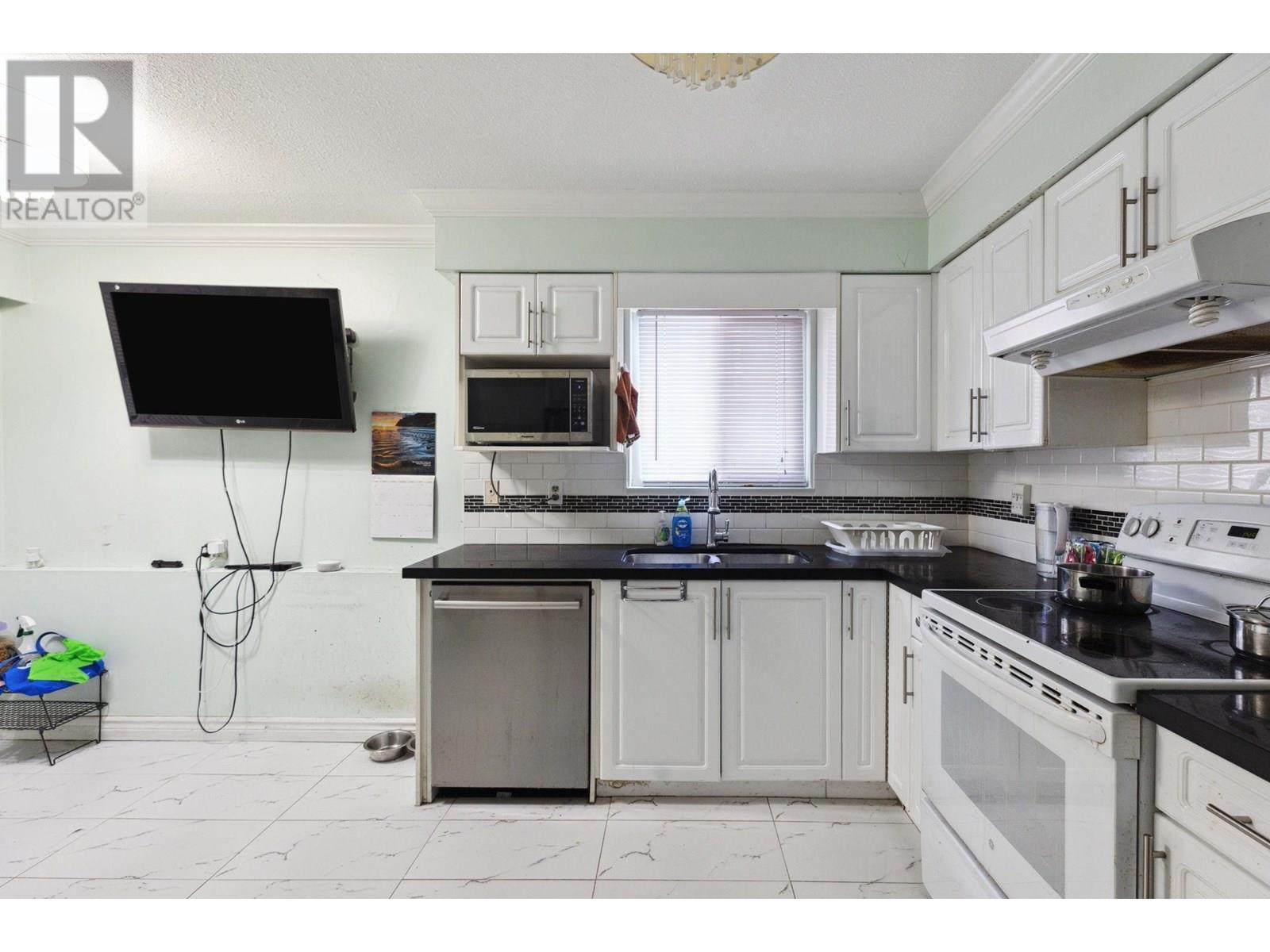 829 Se Marine Drive, Vancouver, British Columbia  V5X 2V2 - Photo 7 - R3002199