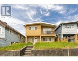 829 SE MARINE DRIVE, Vancouver, British Columbia