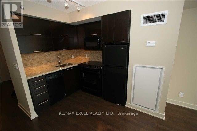 322 - 21 Nelson Street, Toronto, Ontario  M5V 1T8 - Photo 5 - C12217162