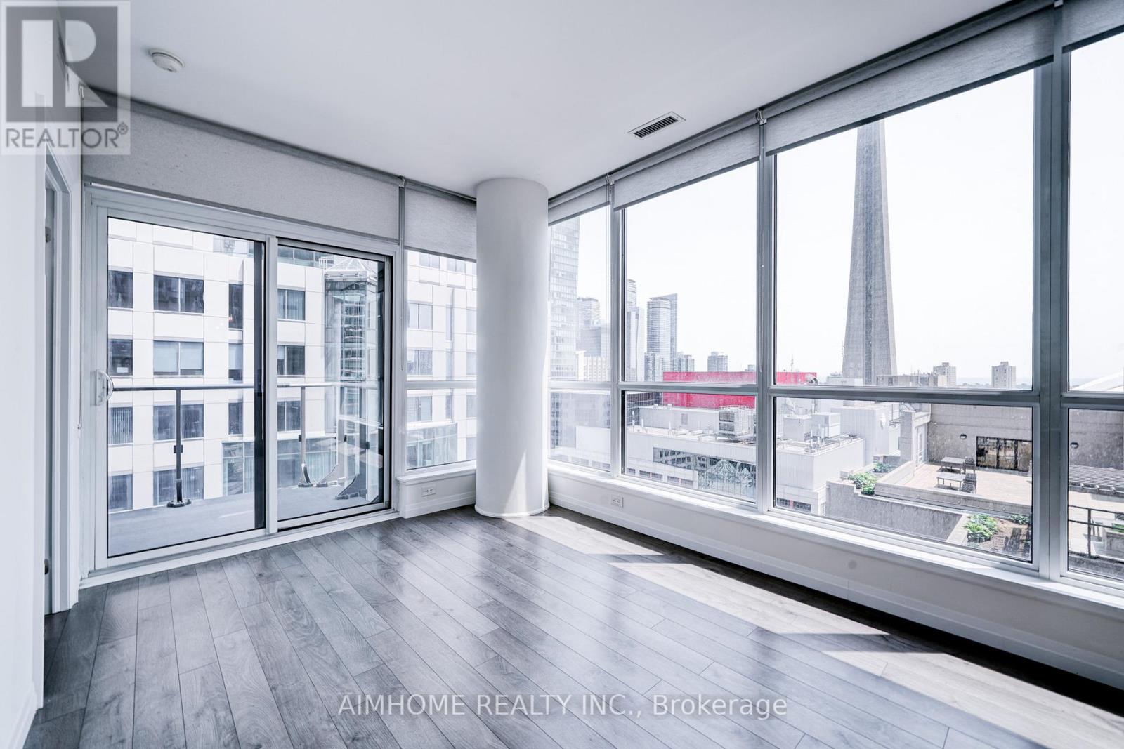 2205 - 8 Mercer Street, Toronto (Waterfront Communities), Ontario  M5V 0C4 - Photo 2 - C12217172