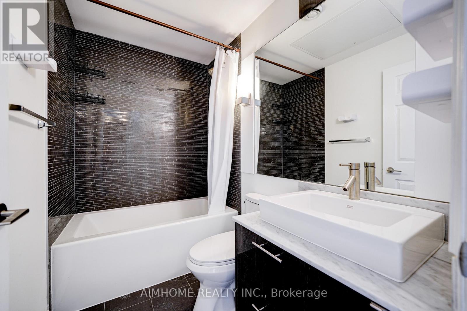 2205 - 8 Mercer Street, Toronto (Waterfront Communities), Ontario  M5V 0C4 - Photo 9 - C12217172