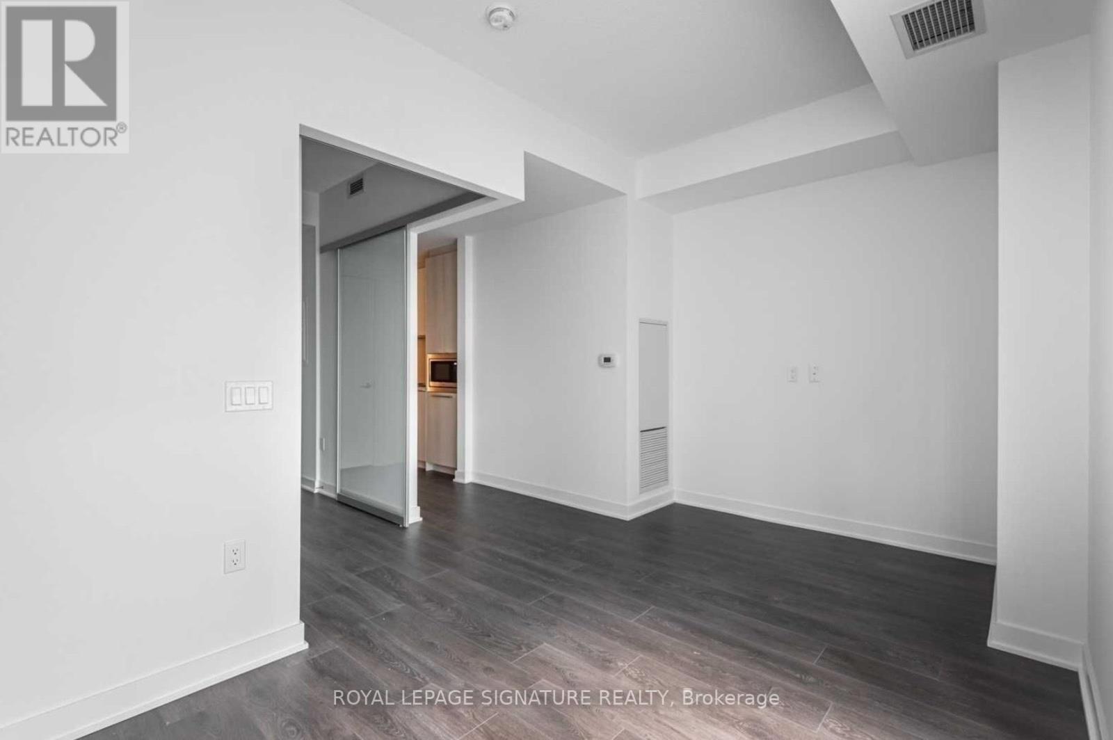 602 - 115 Blue Jays Way, Toronto, Ontario  M5V 3T3 - Photo 1 - C12217183
