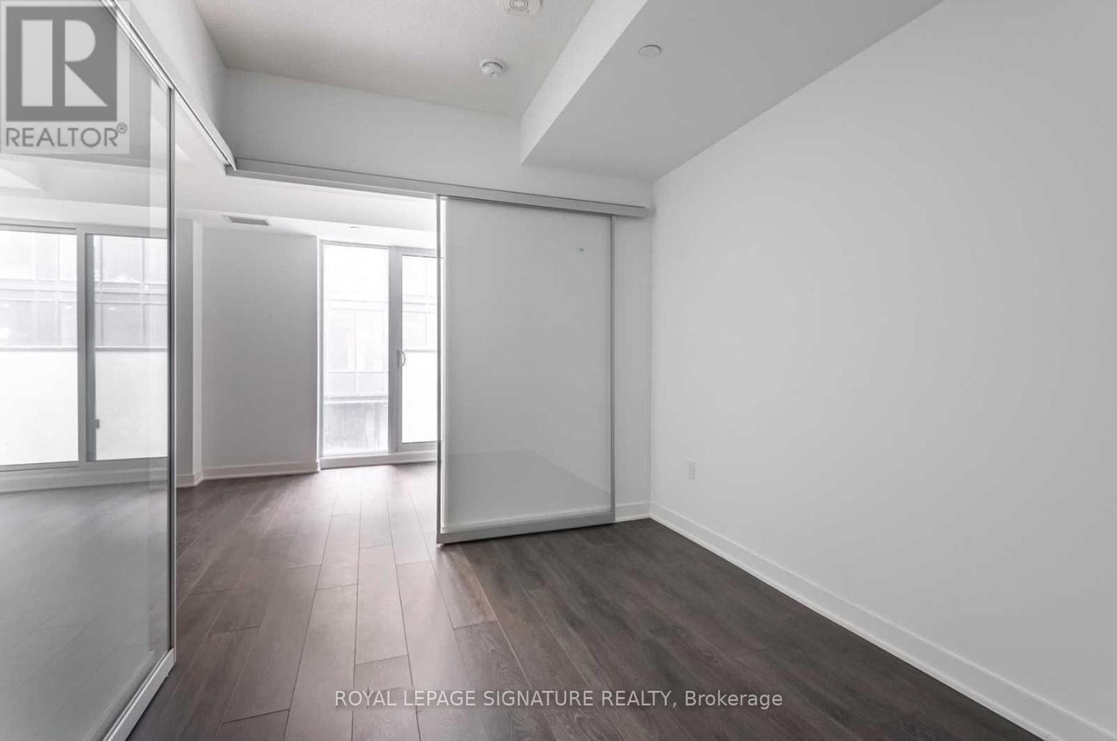 602 - 115 Blue Jays Way, Toronto, Ontario  M5V 3T3 - Photo 6 - C12217183