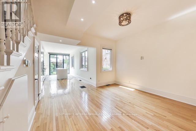 294 Euclid Avenue, Toronto, Ontario  M6J 2K2 - Photo 8 - C12217203