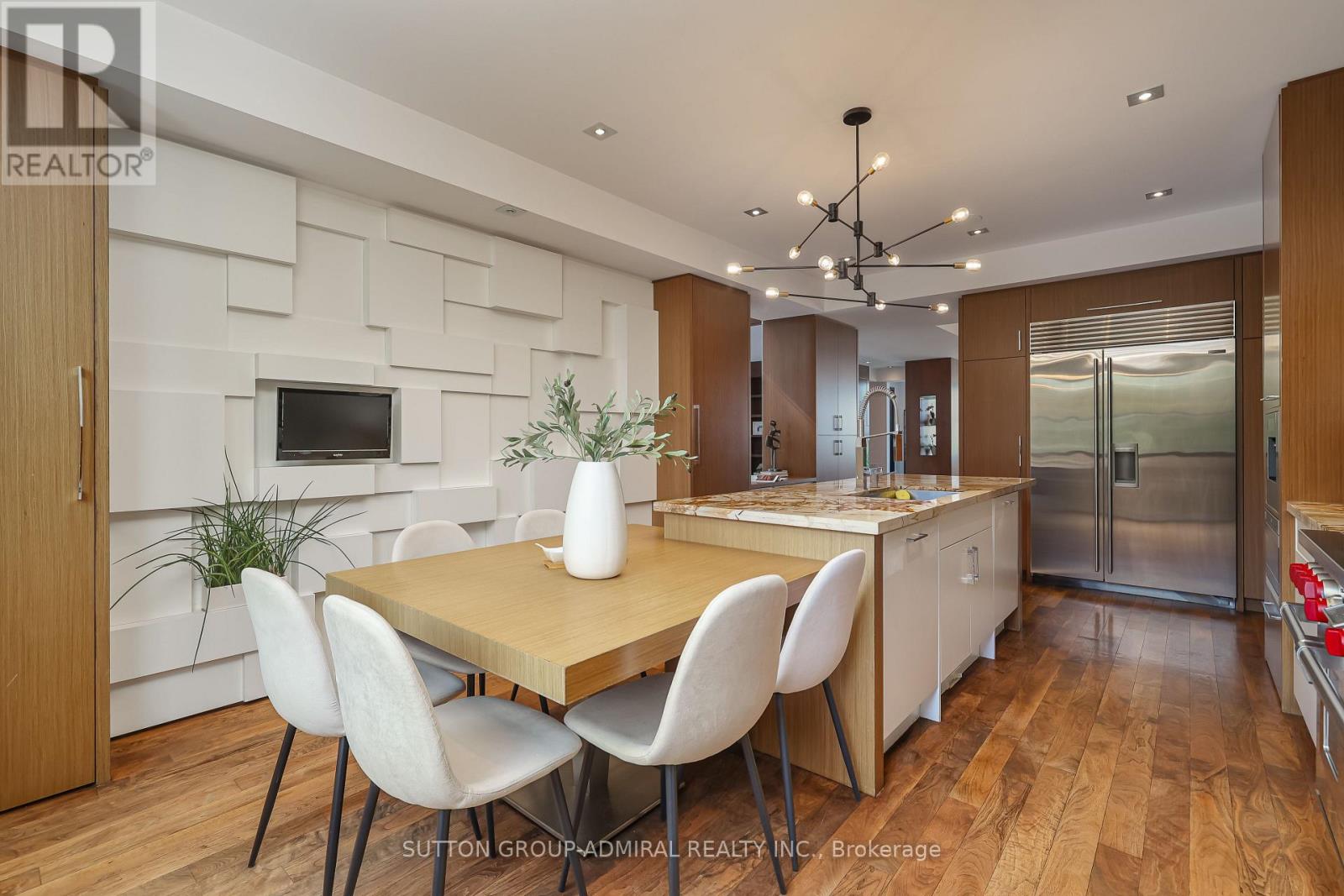 415 Douglas Avenue, Toronto (Bedford Park-Nortown), Ontario  M5M 1H3 - Photo 14 - C12217298