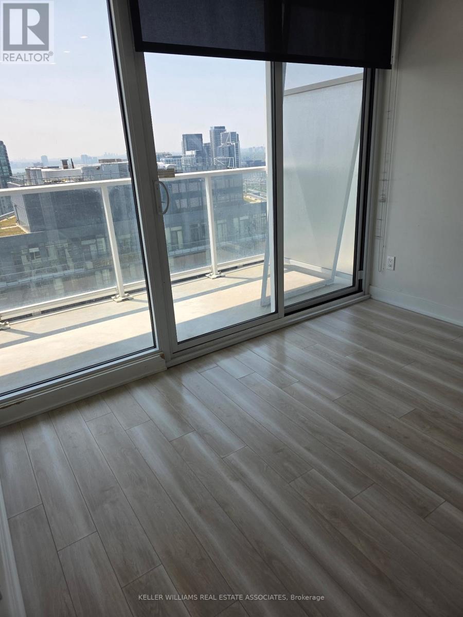 3801 - 19 Bathurst Street, Toronto, Ontario  M5V 0N2 - Photo 4 - C12217313