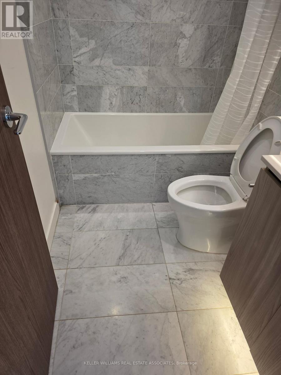 3801 - 19 Bathurst Street, Toronto, Ontario  M5V 0N2 - Photo 6 - C12217313