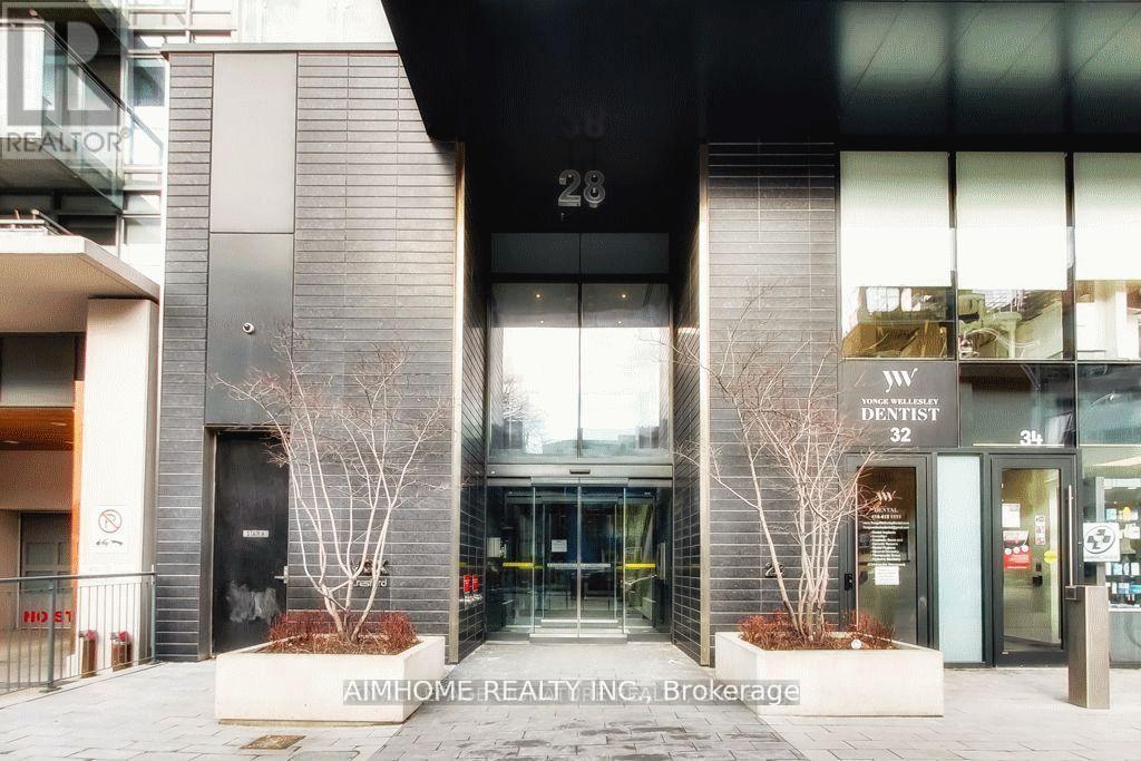 1702 - 28 Wellesley Street E, Toronto (Church-Yonge Corridor), Ontario  M4Y 0C4 - Photo 2 - C12217370