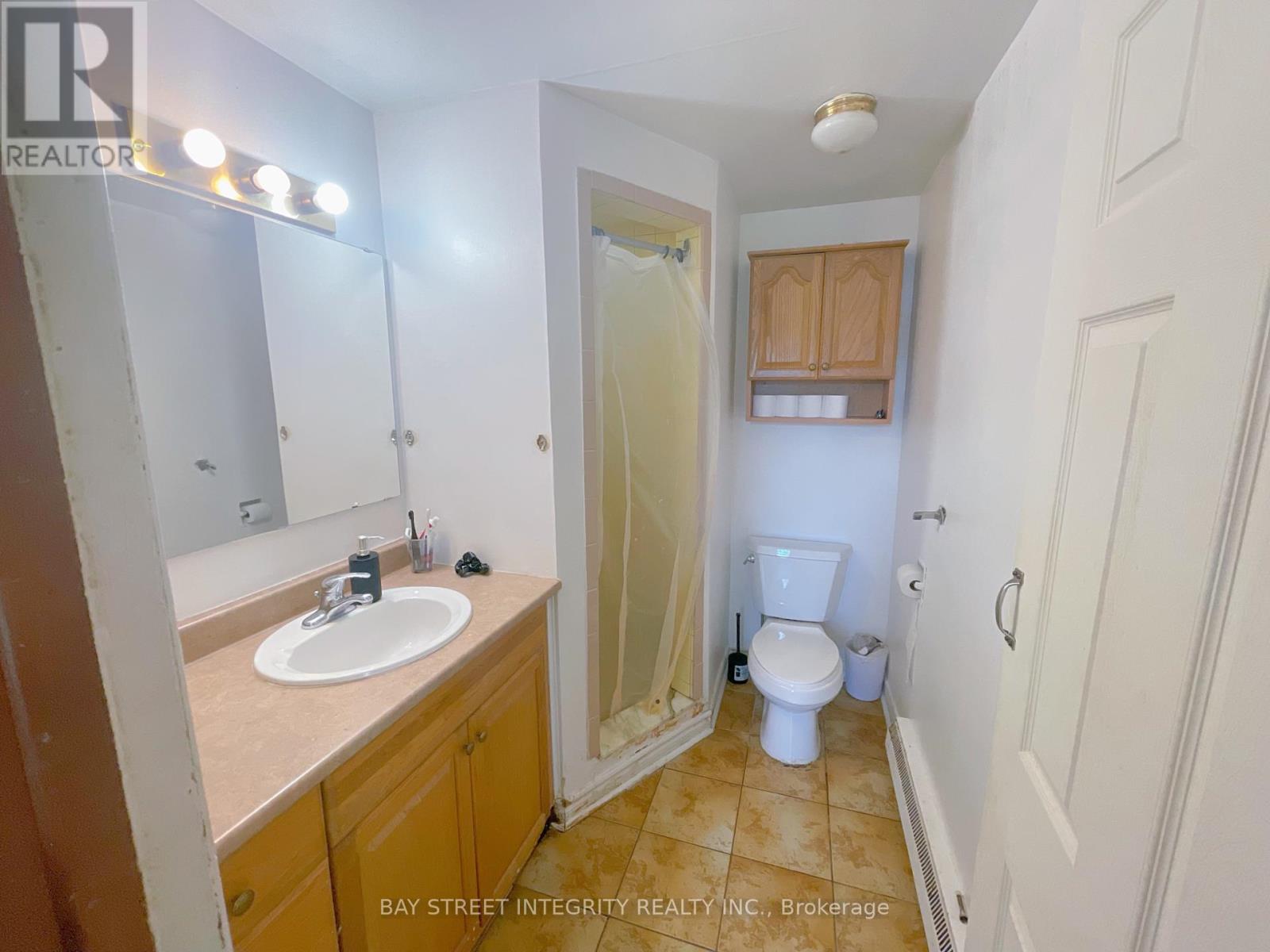 51 Wigmore Drive, Toronto, Ontario  M4A 2E6 - Photo 11 - C12189179