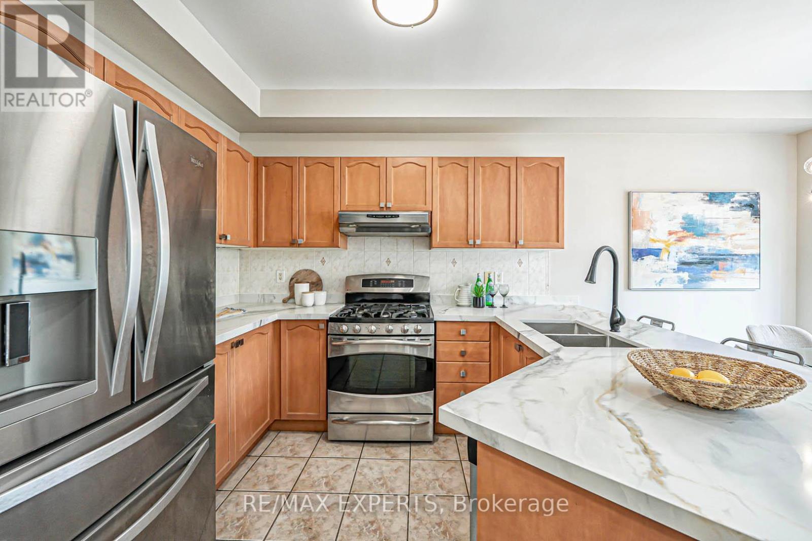 187 Hopecrest Road, Markham, Ontario  L6C 2V6 - Photo 11 - N12195900