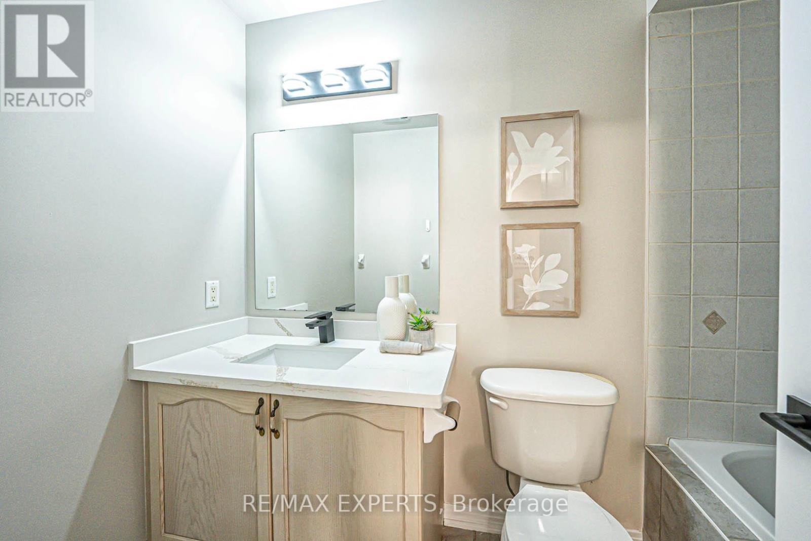 187 Hopecrest Road, Markham, Ontario  L6C 2V6 - Photo 26 - N12195900