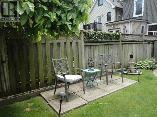 Property at 37 CONNAUGHT AVENUE image 4