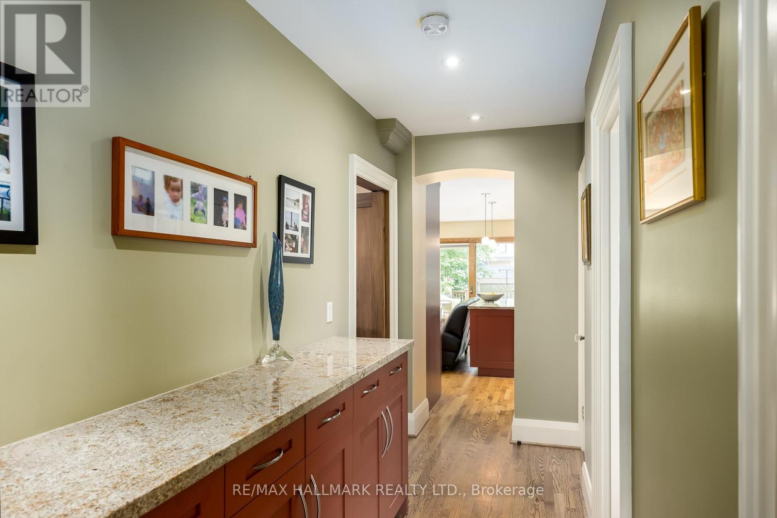 67 Nealon Avenue, Toronto (Broadview North), Ontario  M4K 1Z3 - Photo 12 - E12217305