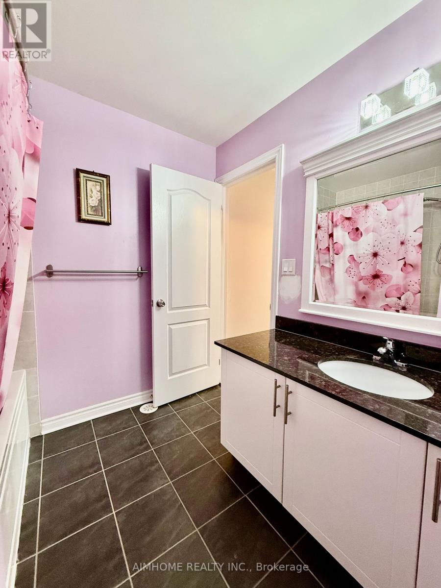 9 - 4 Eaton Park Lane, Toronto (L'amoreaux), Ontario  M1W 0A5 - Photo 15 - E12217309