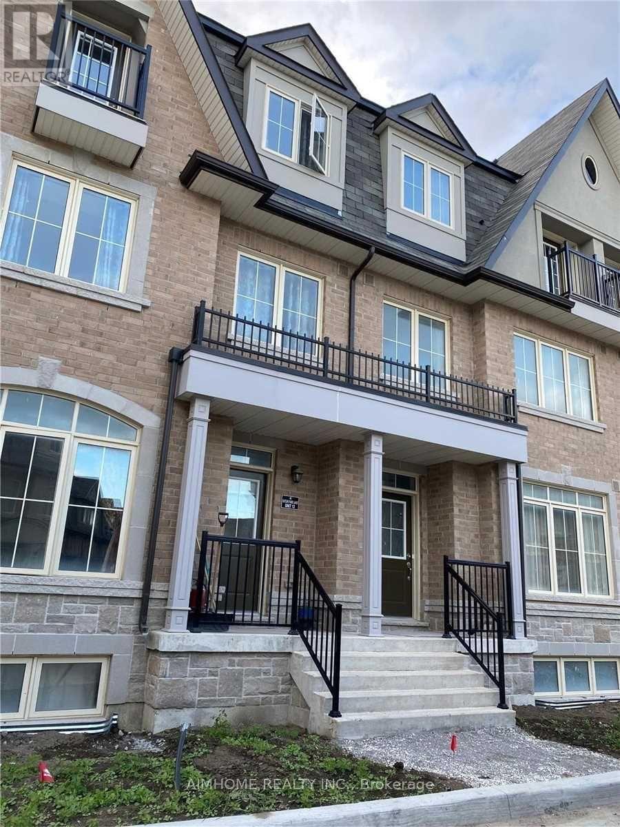 9 - 4 Eaton Park Lane, Toronto (L'amoreaux), Ontario  M1W 0A5 - Photo 3 - E12217309