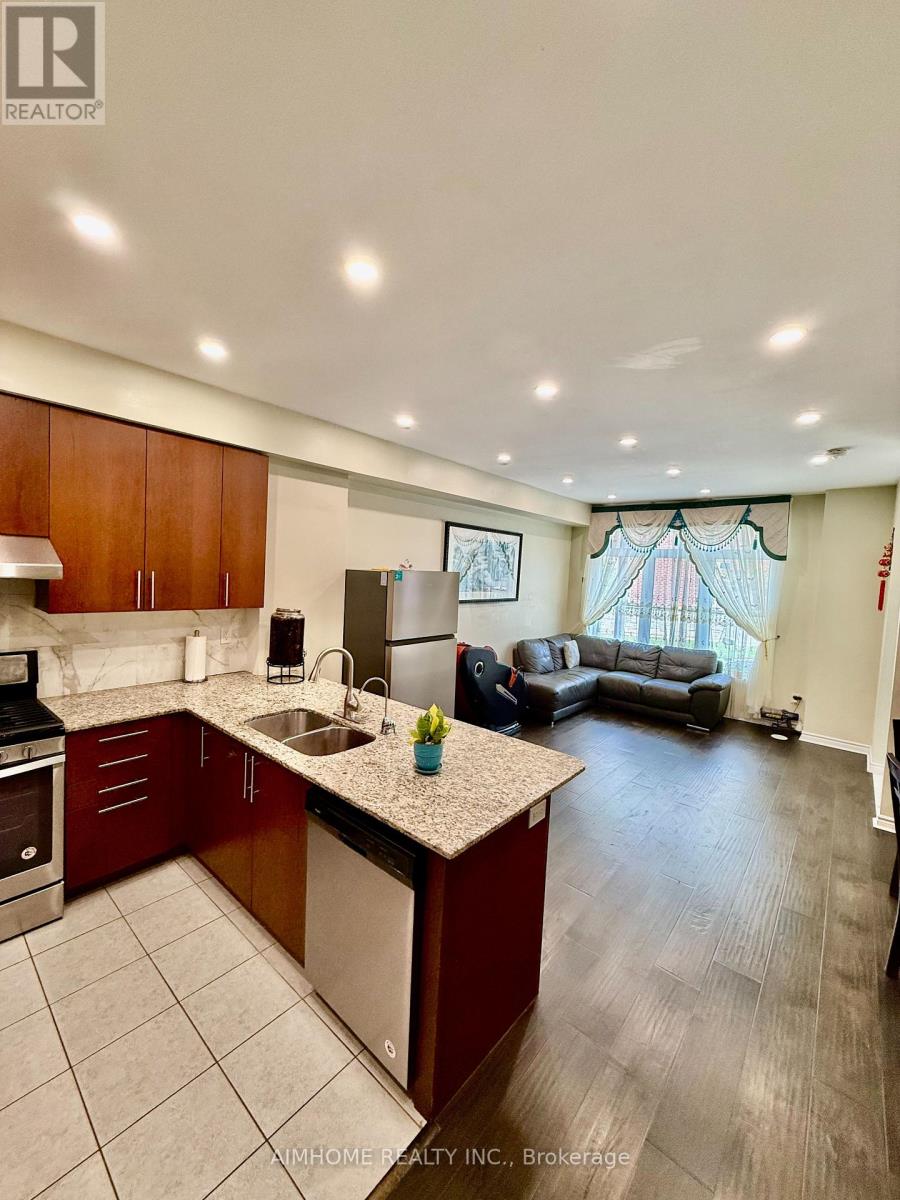9 - 4 Eaton Park Lane, Toronto (L'amoreaux), Ontario  M1W 0A5 - Photo 7 - E12217309
