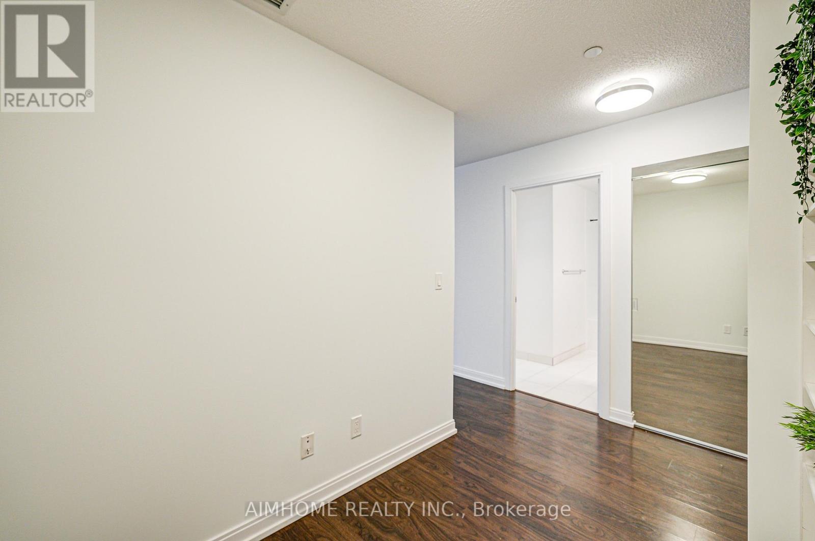 604 - 255 Village Green Square, Toronto (Agincourt South-Malvern West), Ontario  M1S 0L3 - Photo 8 - E12217346
