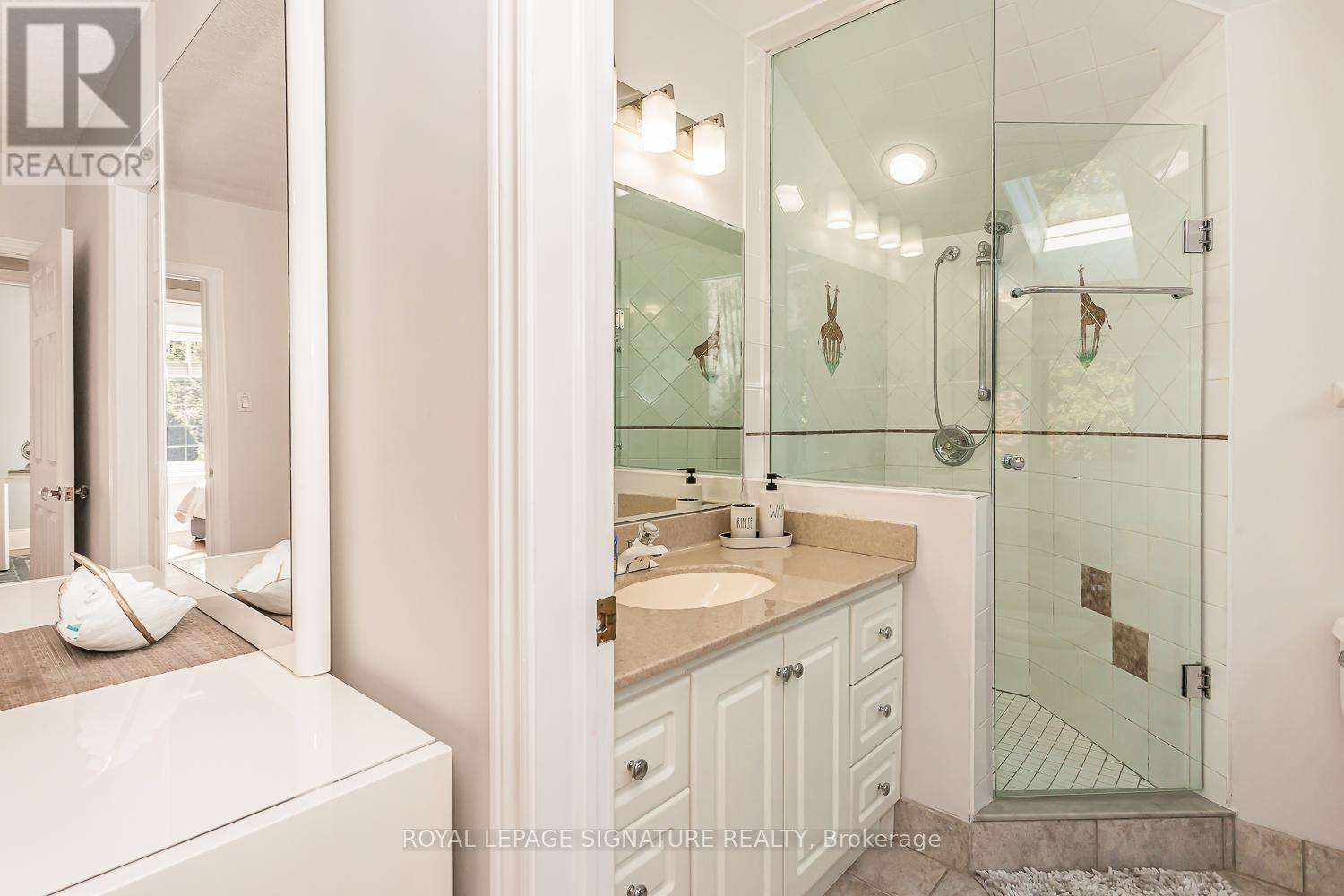 383 Maplehurst Avenue, Oakville (Br Bronte), Ontario  L6L 4Y3 - Photo 21 - W12215129
