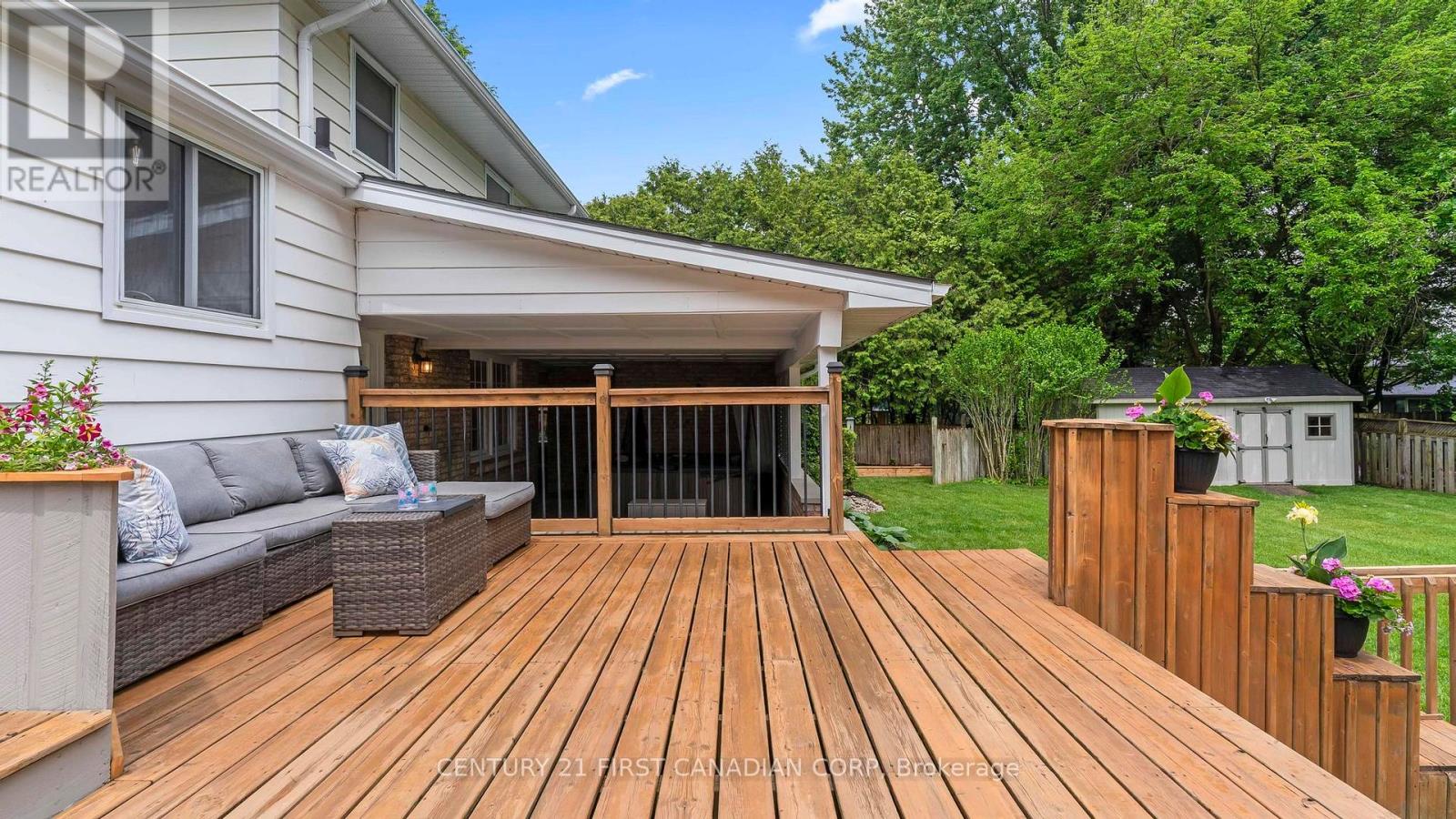 573 Churchill Crescent, Strathroy-Caradoc, Ontario  N0L 1W0 - Photo 31 - X12211793