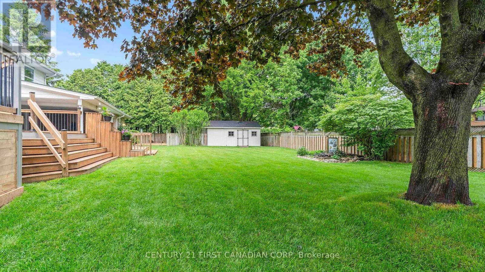 573 Churchill Crescent, Strathroy-Caradoc, Ontario  N0L 1W0 - Photo 45 - X12211793