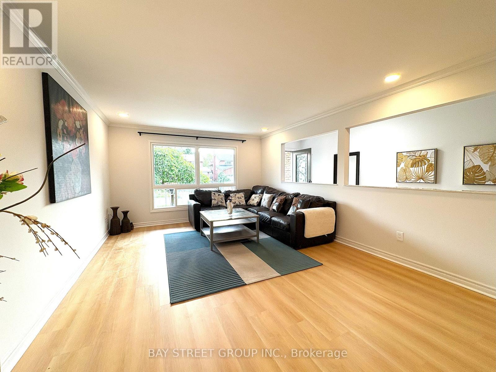 3 Ascot Crescent, Markham (Milliken Mills West), Ontario  L3R 3P5 - Photo 4 - N12217171
