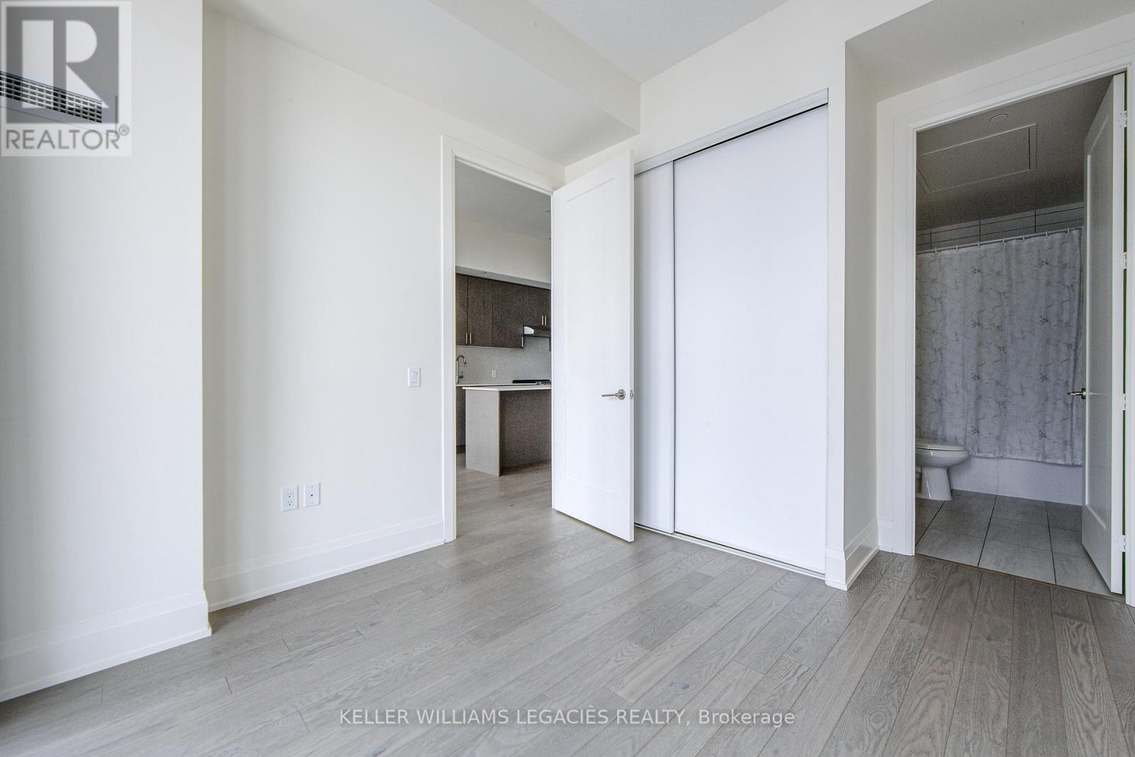 Ph110 - 9000 Jane Street, Vaughan, Ontario  L4K 0M6 - Photo 16 - N12217185