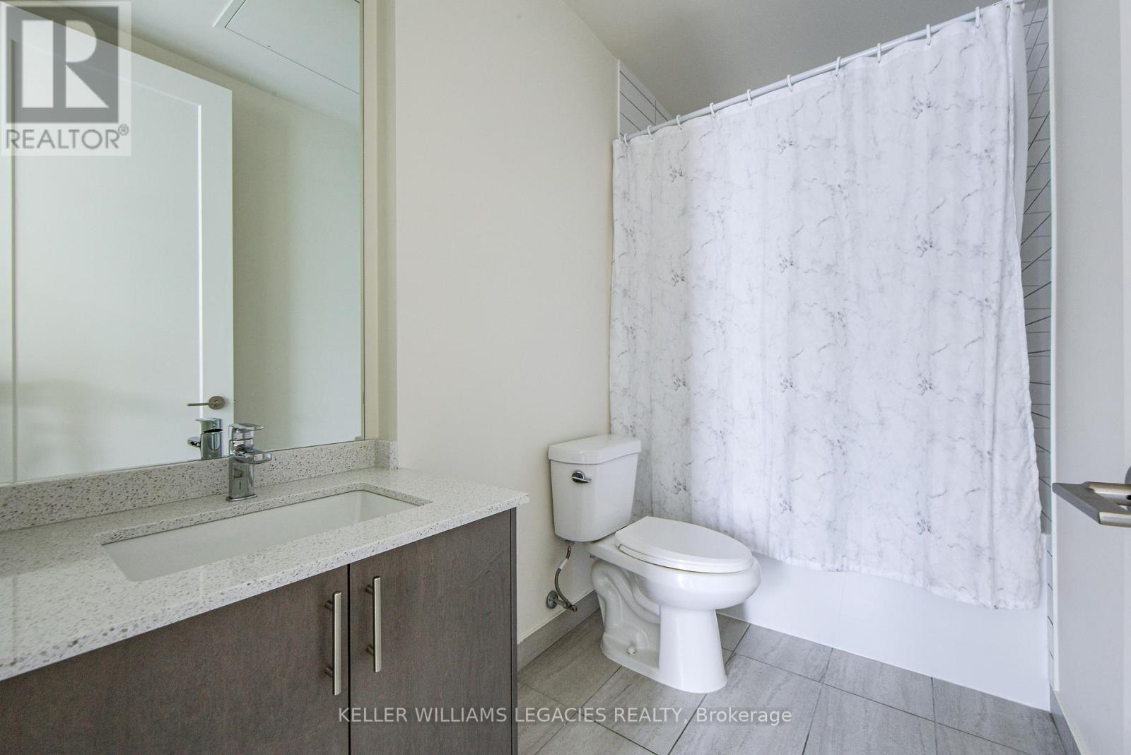 Ph110 - 9000 Jane Street, Vaughan, Ontario  L4K 0M6 - Photo 17 - N12217185