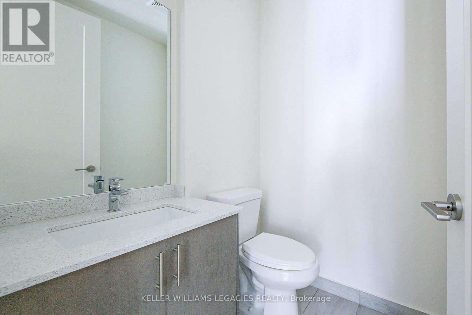 Ph110 - 9000 Jane Street, Vaughan, Ontario  L4K 0M6 - Photo 5 - N12217185