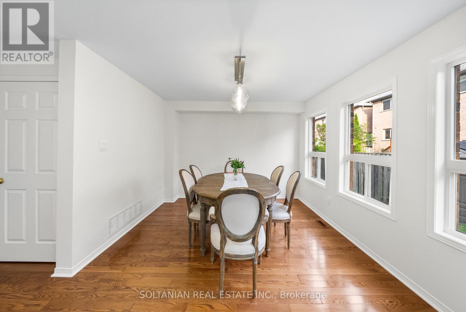 25 Bassett Avenue, Richmond Hill (Langstaff), Ontario  L4B 4J9 - Photo 15 - N12217190