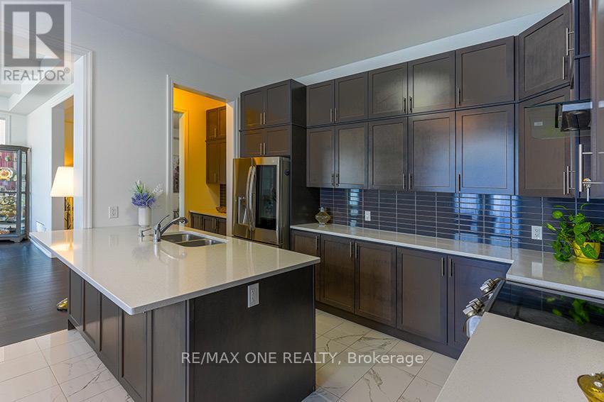 18 Frank Kelly Drive, East Gwillimbury (Holland Landing), Ontario  L9N 0V2 - Photo 12 - N12217325