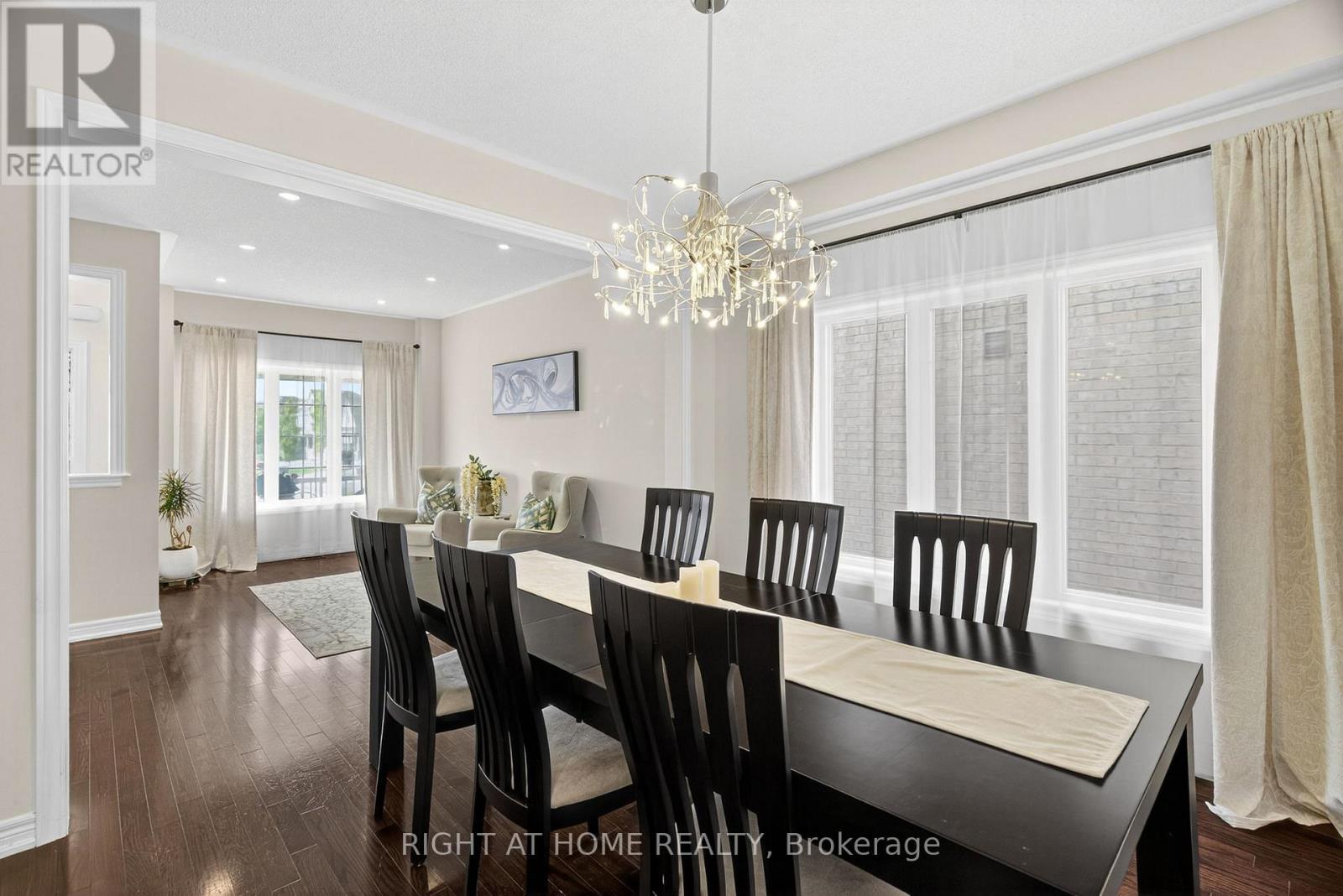 268 Carrier Crescent, Vaughan, Ontario  L6A 4T4 - Photo 10 - N12217364
