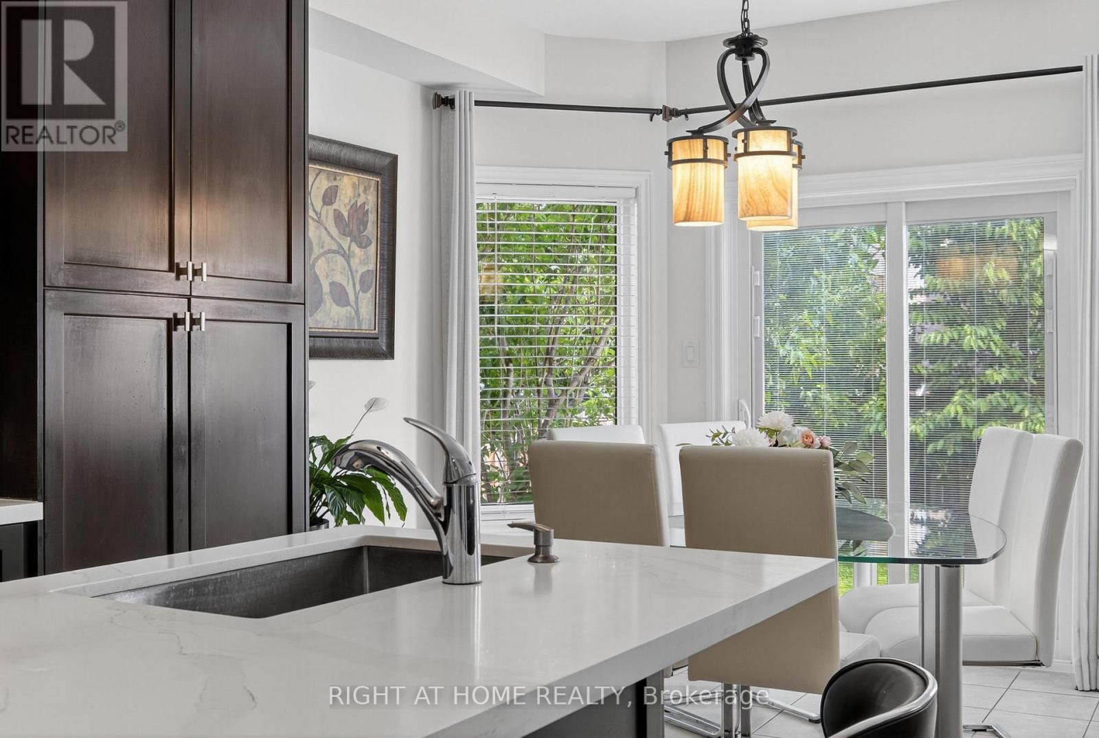 268 Carrier Crescent, Vaughan, Ontario  L6A 4T4 - Photo 12 - N12217364