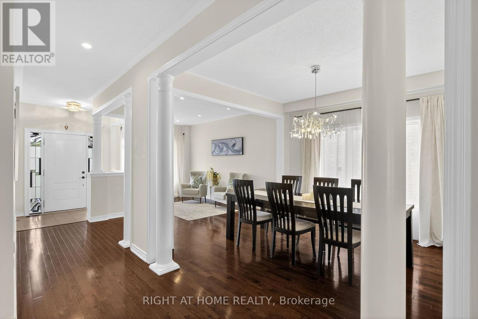 268 Carrier Crescent, Vaughan, Ontario  L6A 4T4 - Photo 3 - N12217364