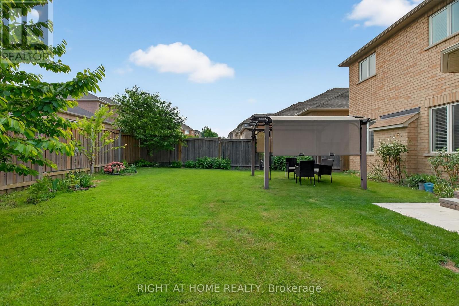 268 Carrier Crescent, Vaughan, Ontario  L6A 4T4 - Photo 40 - N12217364