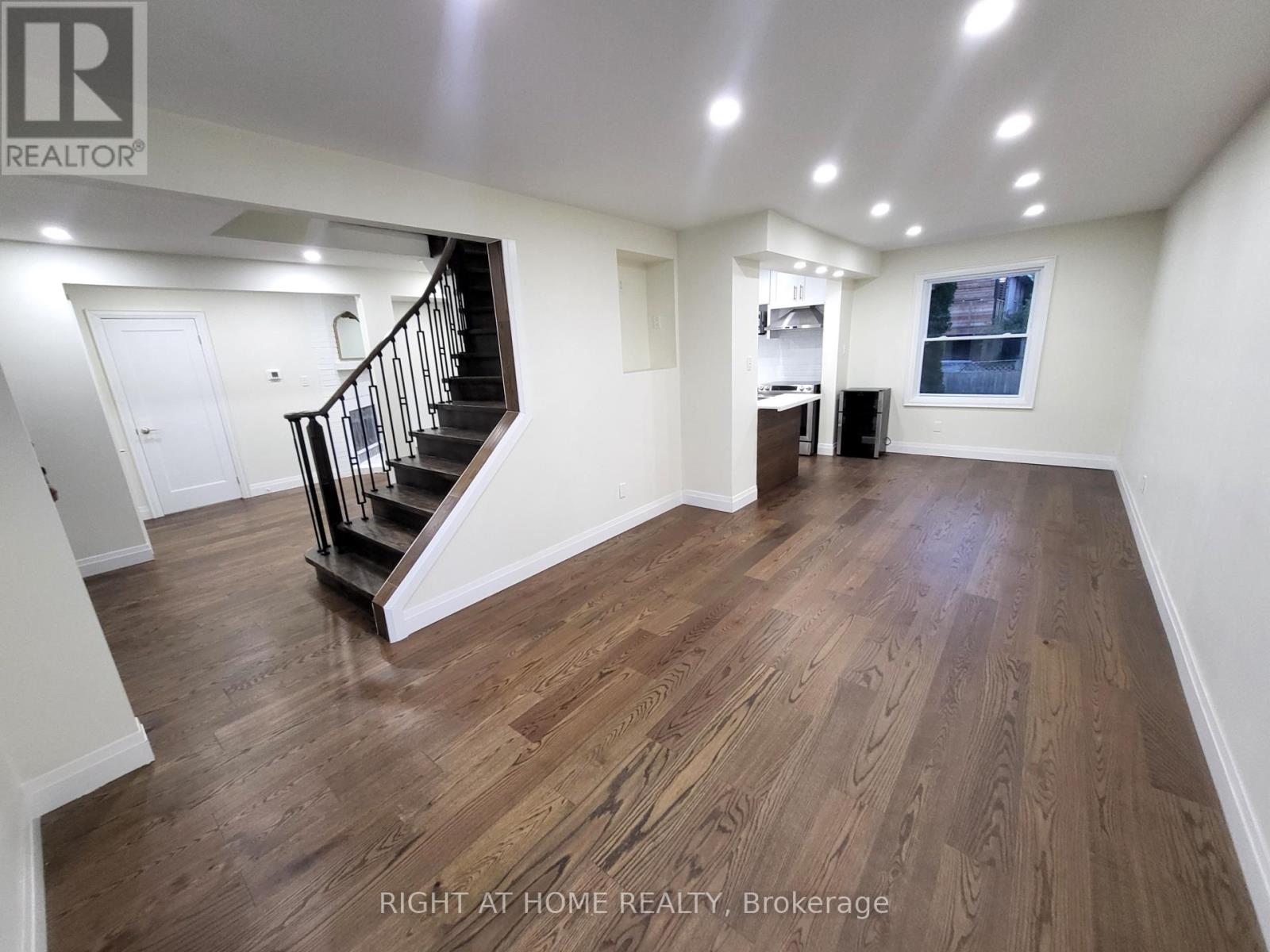 247 Hickling Trail, Barrie (Grove East), Ontario  L4M 5W9 - Photo 11 - S12217189