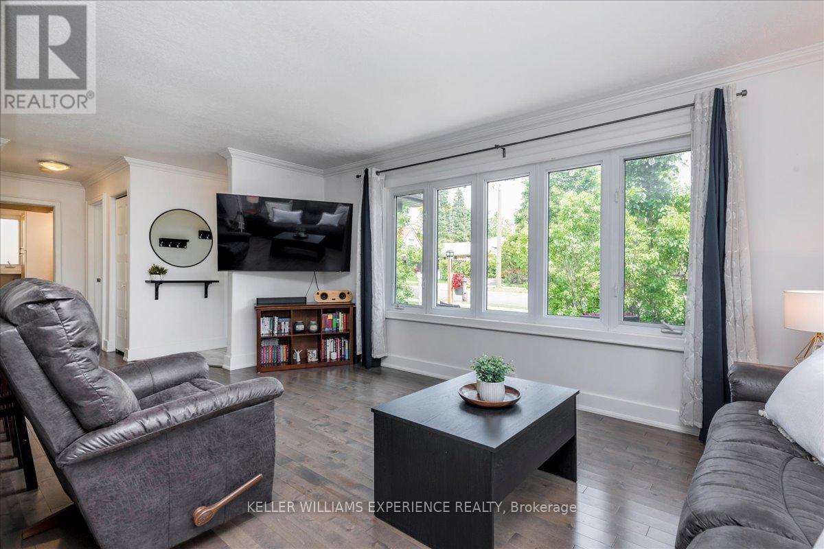 174 Duckworth Street, Barrie (Codrington), Ontario  L4M 3W5 - Photo 8 - S12217206
