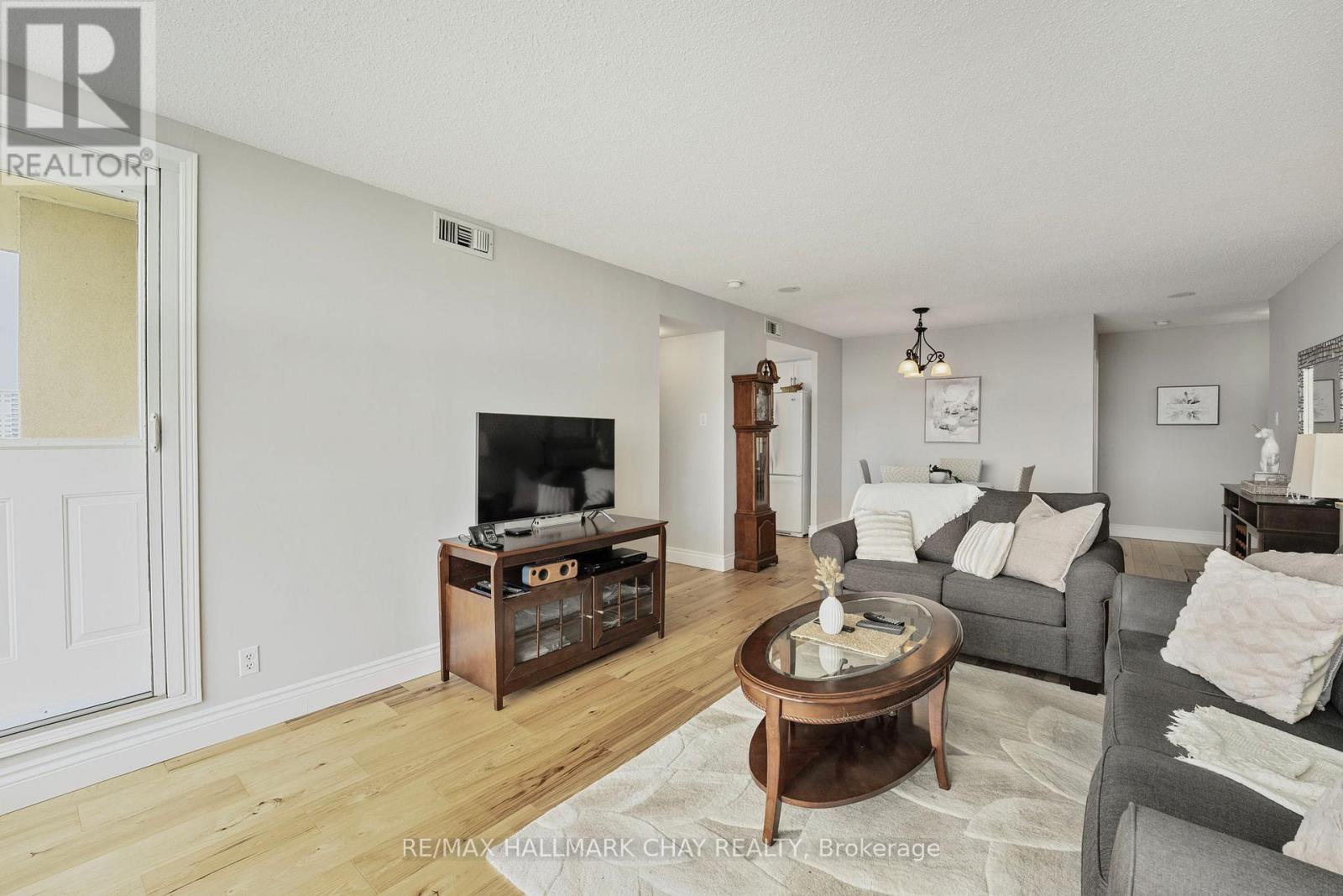 610 - 65 Ellen Street, Barrie, Ontario  L4N 3A5 - Photo 10 - S12217242