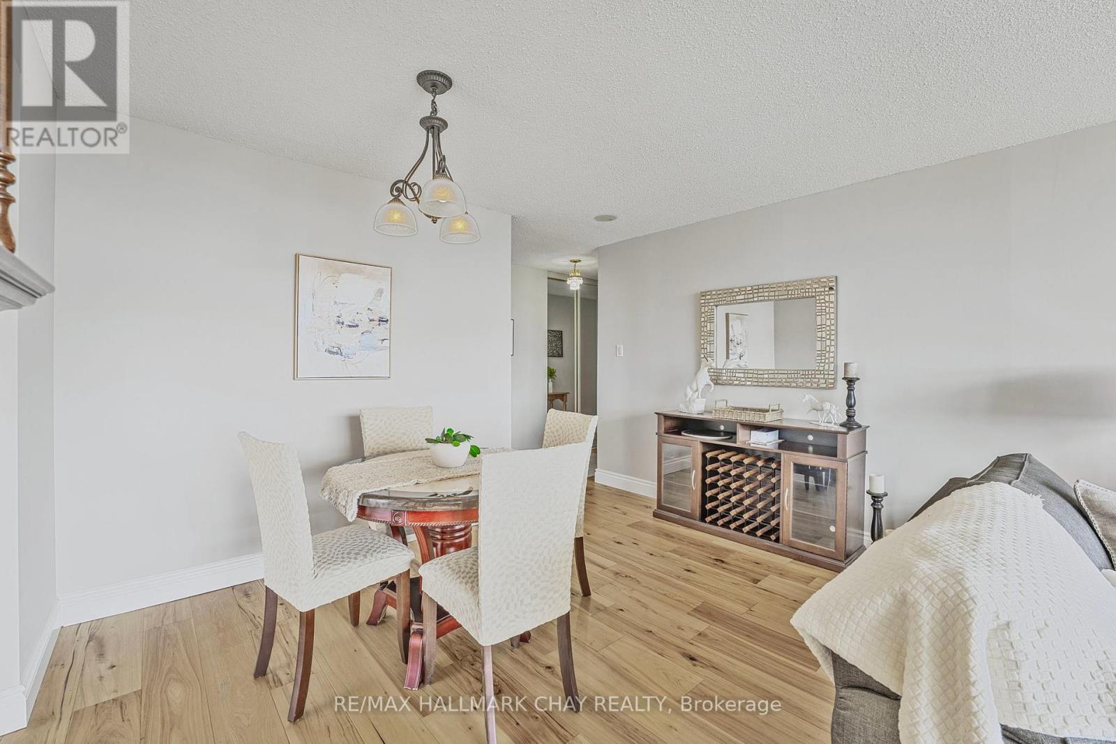 610 - 65 Ellen Street, Barrie, Ontario  L4N 3A5 - Photo 5 - S12217242