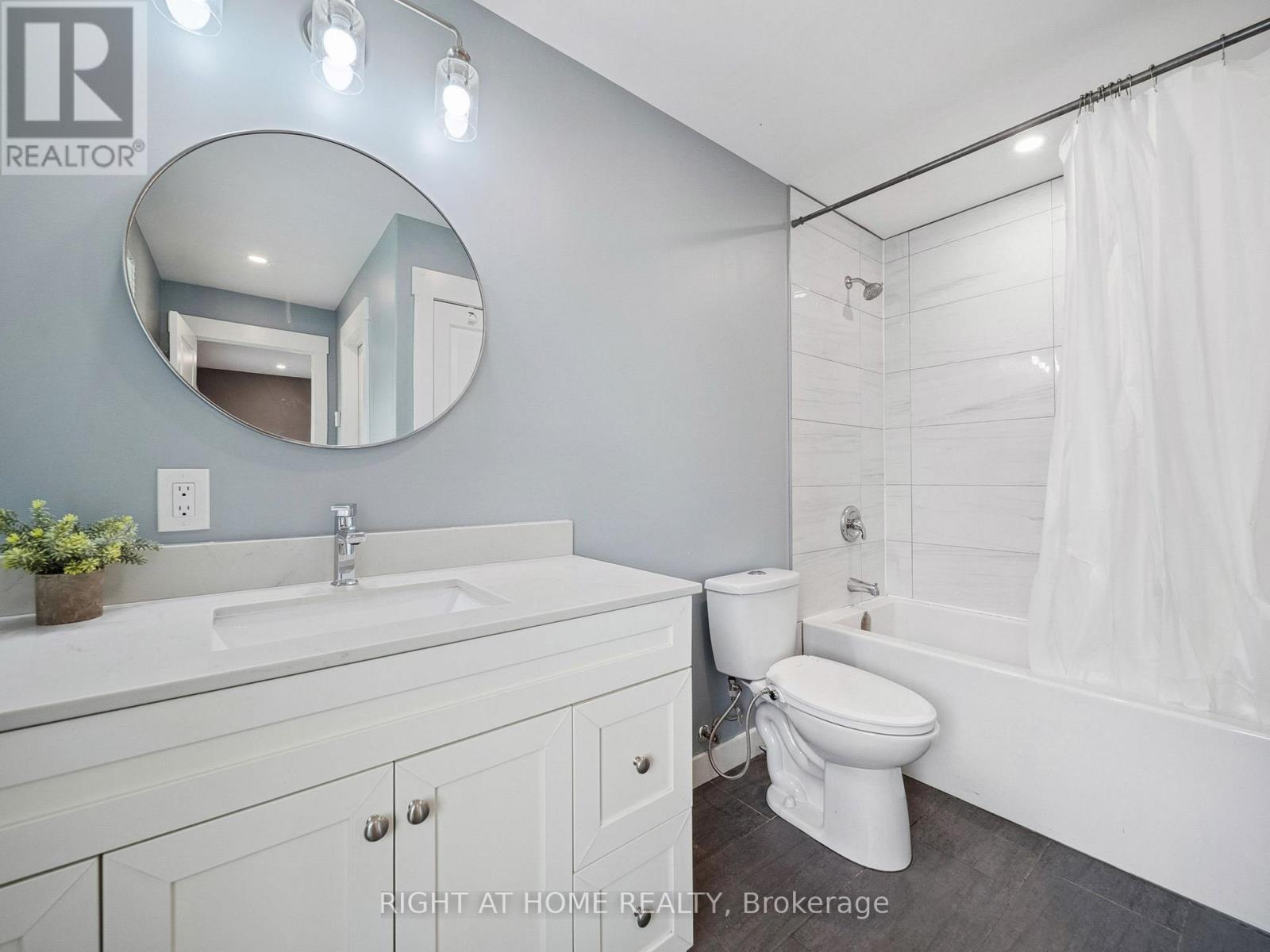 4098 Cambrian Road, Severn, Ontario  L0K 2B0 - Photo 17 - S12217243