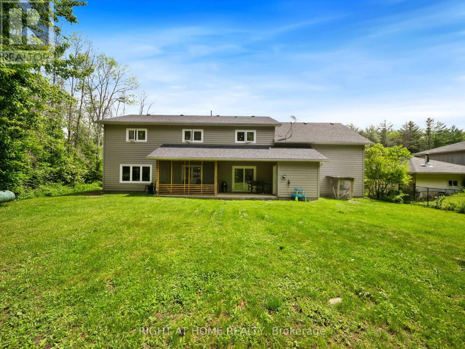 4098 Cambrian Road, Severn, Ontario  L0K 2B0 - Photo 29 - S12217243