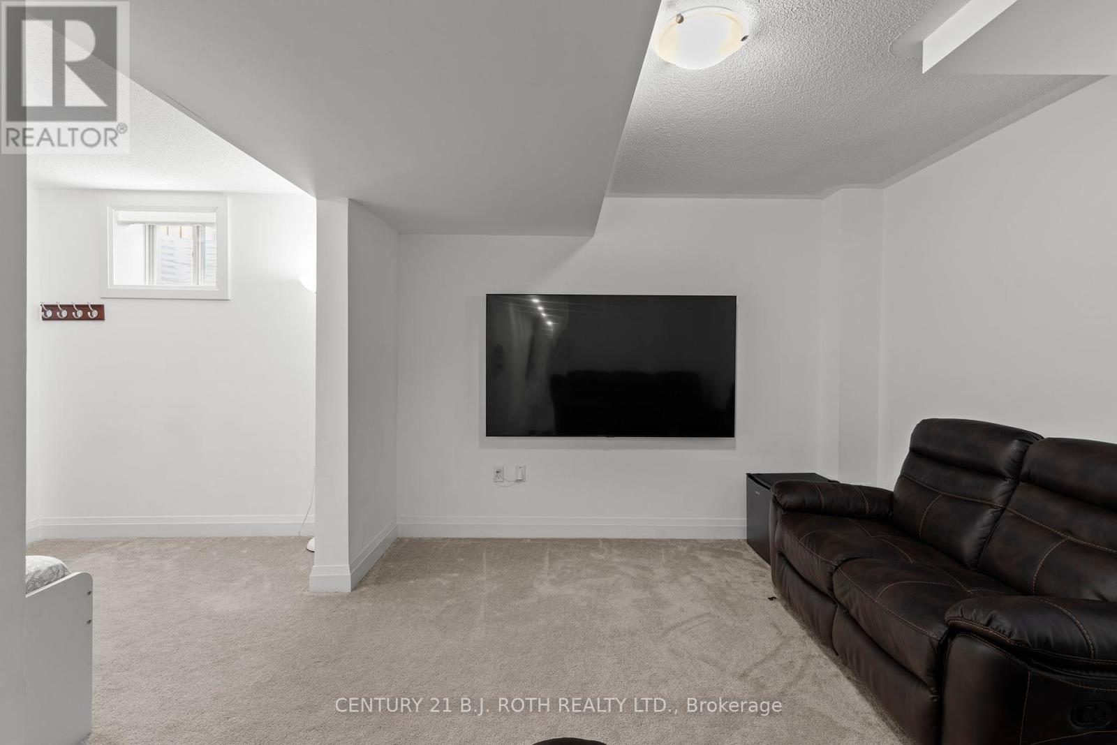 10 Alaskan Heights, Barrie (Holly), Ontario  L9J 0H9 - Photo 25 - S12217255