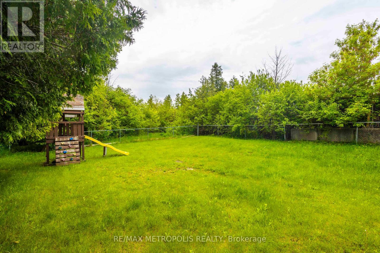 56 Georgian Manor Drive, Collingwood, Ontario  L9Y 3Z1 - Photo 42 - S12217322